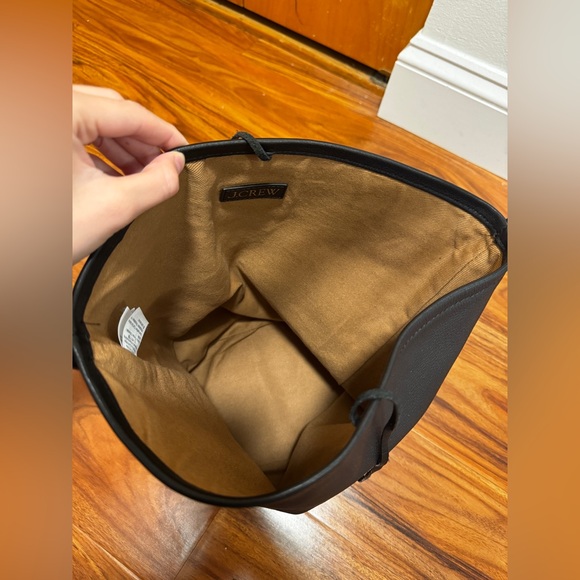 J. Crew Berkeley Bucket Bag in Leather - Picture 8 of 9